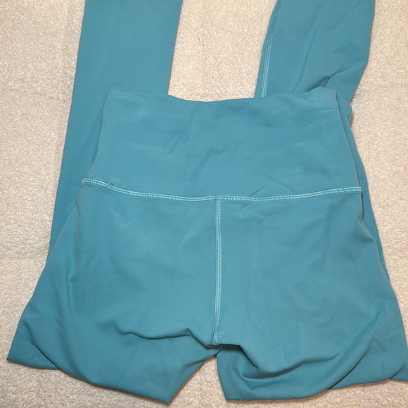 Lululemon Wunder Train High-Rise Crop 23"
Tidal Teal - Picture 6 of 7